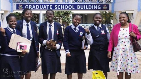 ケニアで開催した経典の読書感想文コンクールの紹介