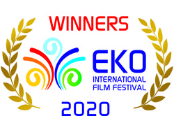 快挙！エコ国際映画祭にて"最優秀作品賞" "最優秀助演女優賞"を受賞！【映画『心霊喫茶「エクストラ」の秘密－The Real Exorcist－』】